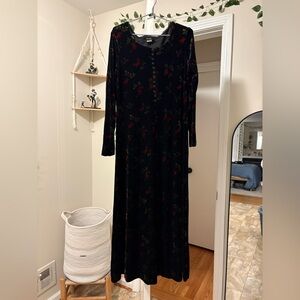 Teddi Evening Vintage Whimsigoth Black and Red Floral Velvet Dress